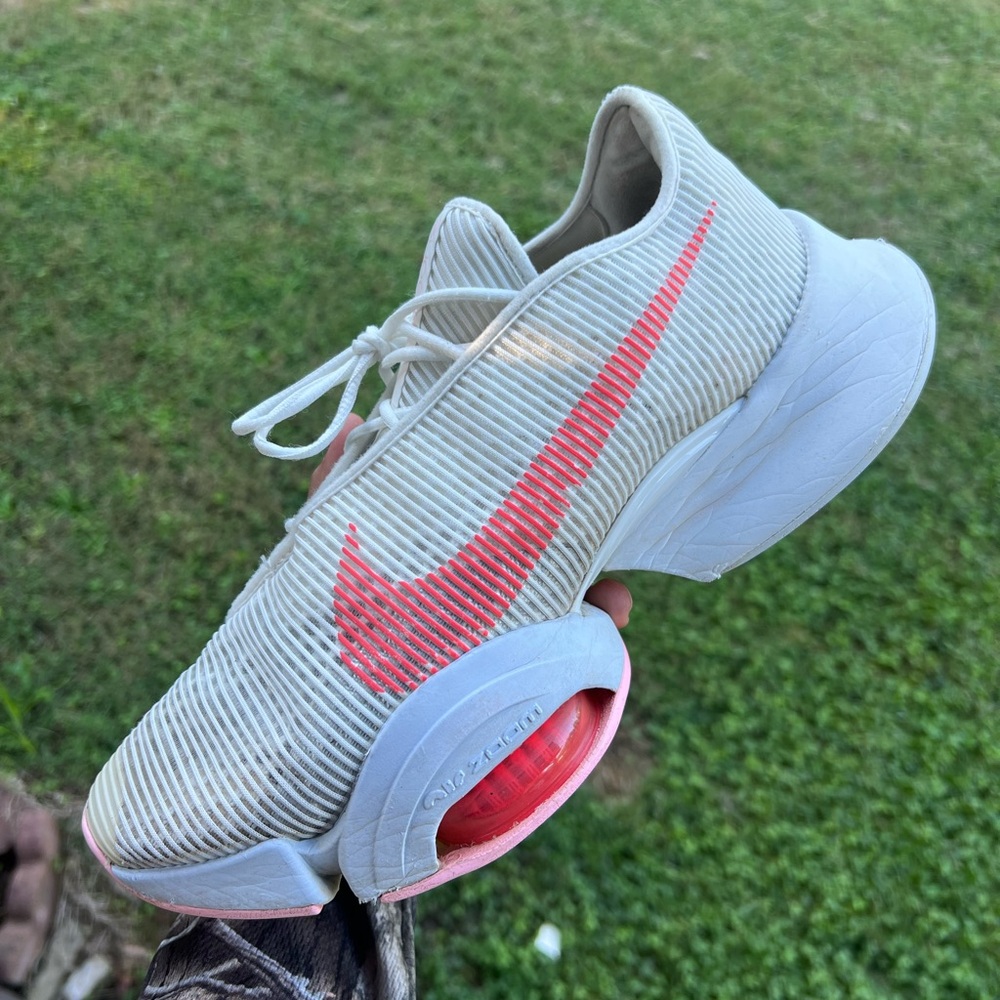 Nike Women's White and Pink Athletic Shoes SuperRep HIIT shoes